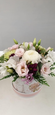 Sweet floral hatbox