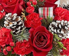 seasonal christmas bouquet